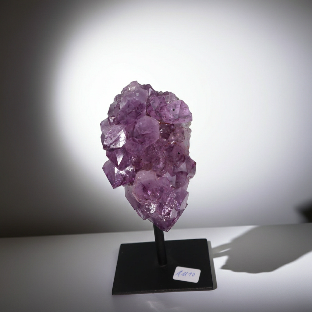 Amethyst auf Metallständer 10